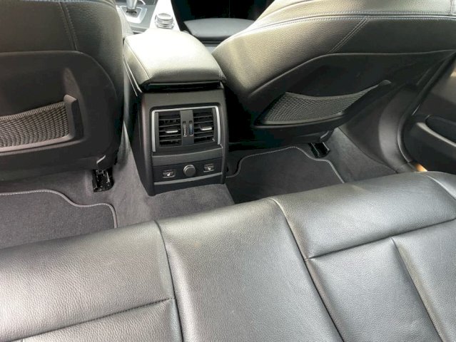 BMW serija 3 320d automatik, m paket, led, radar.
