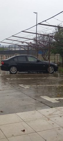 BMW serija 3 320d lci 2011g