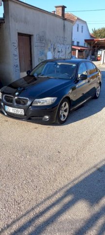 BMW serija 3 320d lci 2011g