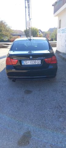 BMW serija 3 320d lci 2011g