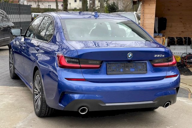 BMW serija 3 330e M paket 292ks nov