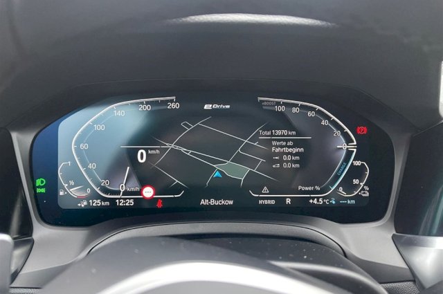 BMW serija 3 330e M paket 292ks nov