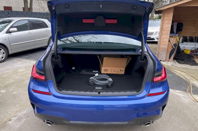 BMW serija 3 330e M paket 292ks nov