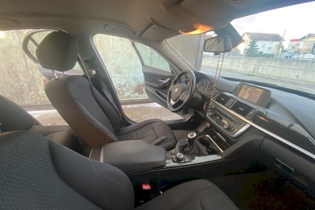 BMW serija 3 Luxury line ODLIČAN I NEMA ULAGANJA