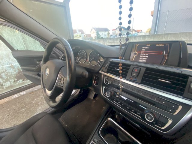 BMW serija 3 Luxury line ODLIČAN I NEMA ULAGANJA