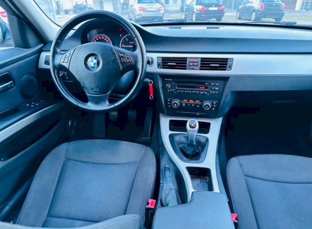 BMW serija 3 Touring 316d reg. god. DANA!!