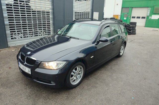 BMW serija 3 Touring 320 d top stanje