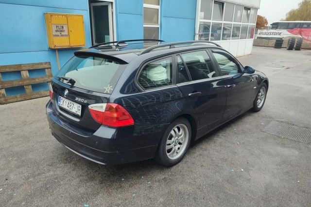 BMW serija 3 Touring 320 d top stanje