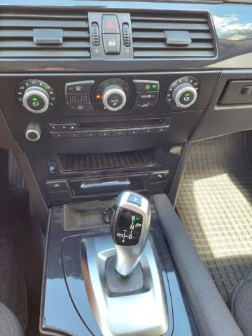 BMW serija 5 523i automatik