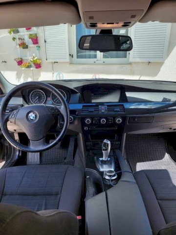 BMW serija 5 523i automatik