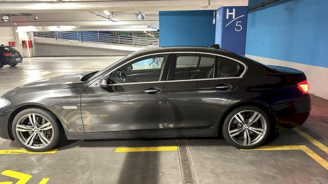 BMW serija 5 525d automatik xdrive