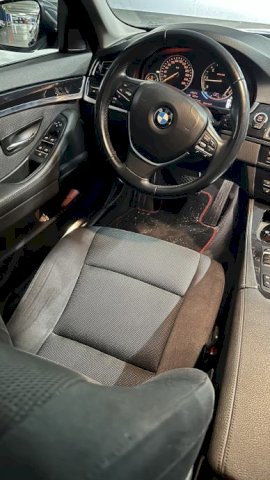 BMW serija 5 525d automatik xdrive