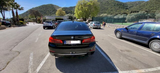 BMW serija 5 530d XD Luxury line