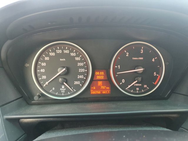 BMW serija 5 Touring 525xd automatik