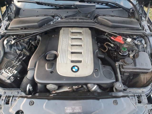 BMW serija 5 Touring 525xd automatik