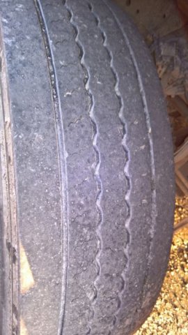 CONTINENTAL 315 80 22,5