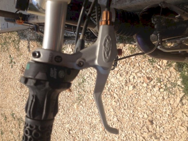 Cannondale F700