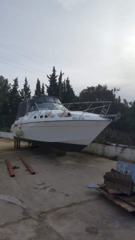 Chris-Craft gliser s Volvo Pentom KAD 44 260 KS