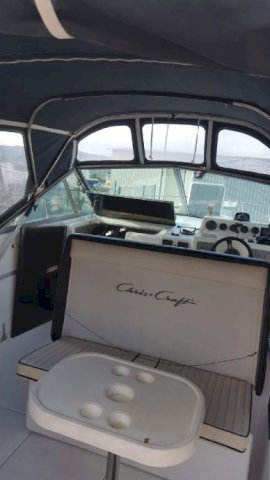 Chris-Craft gliser s Volvo Pentom KAD 44 260 KS