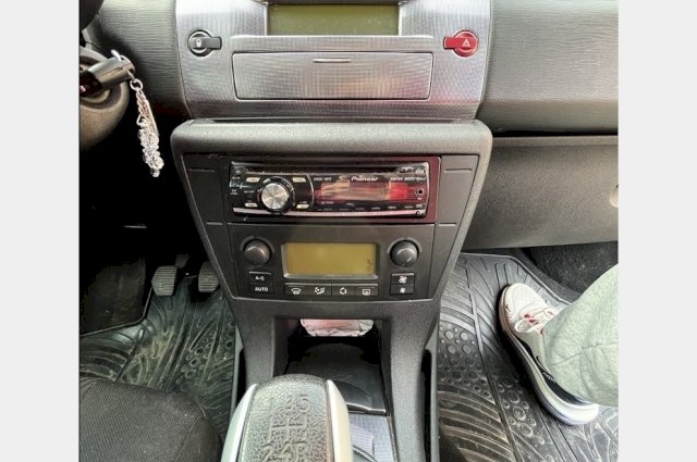 Citroen C4 1.6i 16v + plin