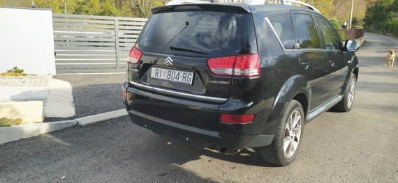 Citroen C-Crosser