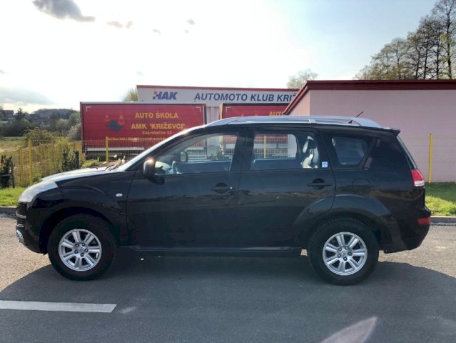 Citroën C-Crosser 2,4