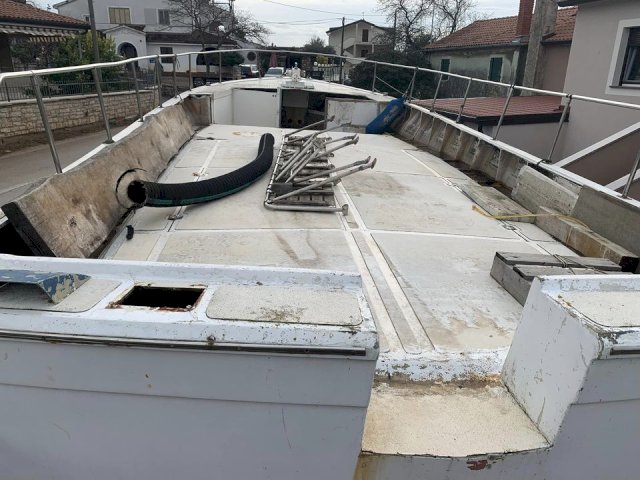 Cris Craft 31 commander