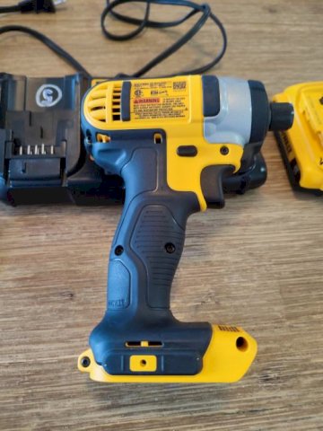 DeWALT aku odvijać