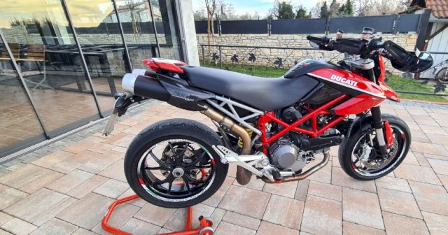 Ducati Hypermotard 1100 cm3, 2012 god.