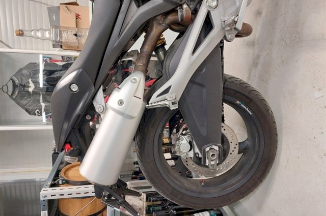 Ducati Monster 696