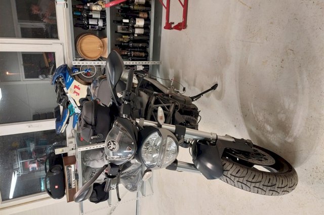 Ducati Monster 696