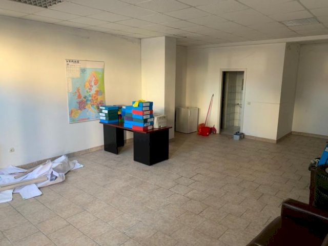 Dugo Selo, centar, u Arcus zgradi, 46 m2