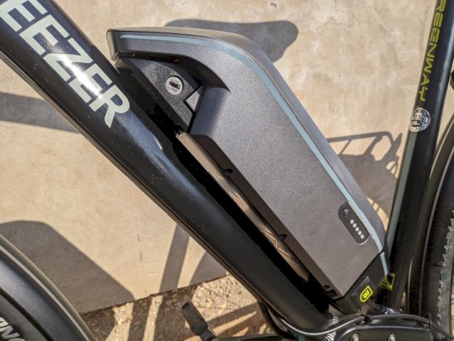 Električni bicikl Breezer freeway +