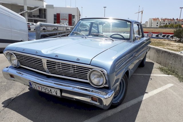 FORD FALCON