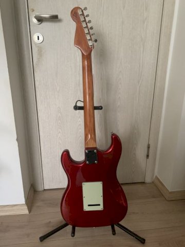 Fender stratocaster, izvrsna kopija