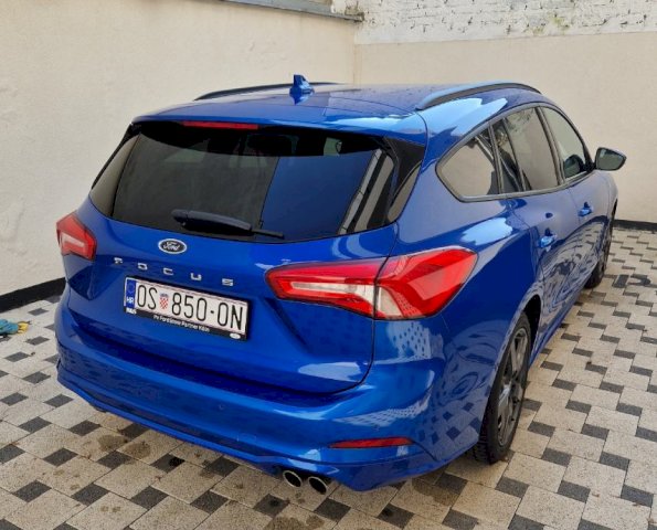 Ford Focus,1,5 TDCi automatik, ST Line, Full LED,