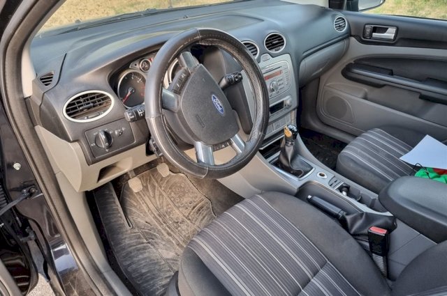 Ford Focus 1.6 i