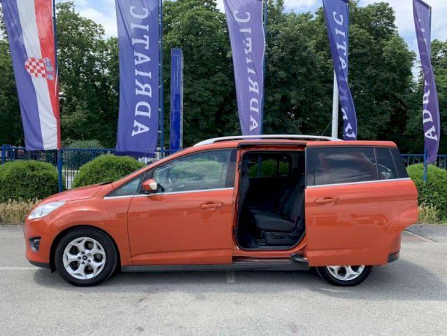 Ford Grand C-Max 1.6 tdci 7 SJEDALA
