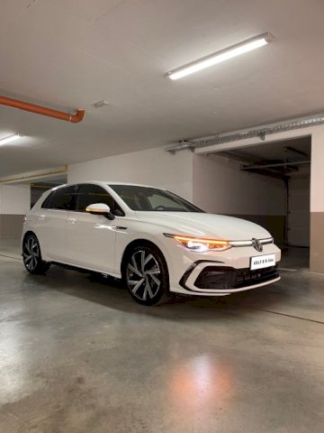 GOLF 8 2.0 TDI R-LINE•DSG•IQ.LIGHT•Camera.L
