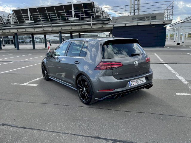 GOLF VII R 2.0 DSG REDIZAJN •VIRTUAL •KEYLESS