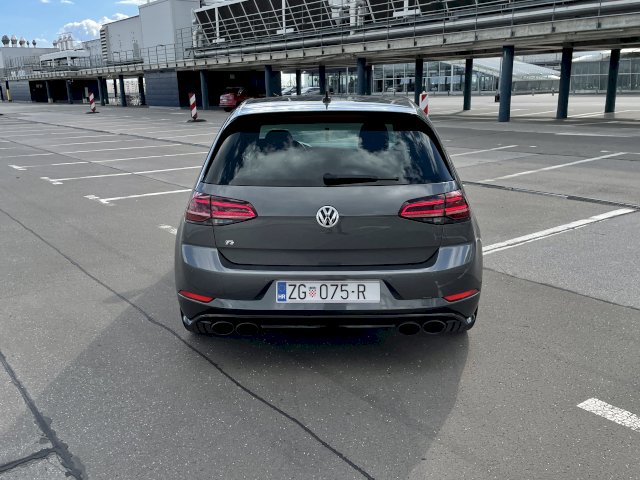 GOLF VII R 2.0 DSG REDIZAJN •VIRTUAL •KEYLESS