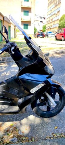Gilera Nexus 300 278 cm3, 2008 god.