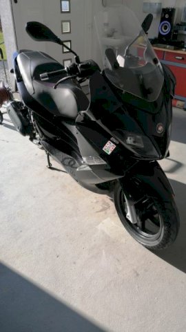 Gilera Nexus 300, može zamjena za auto, 2010 god