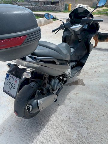 Gillera Nexus 250