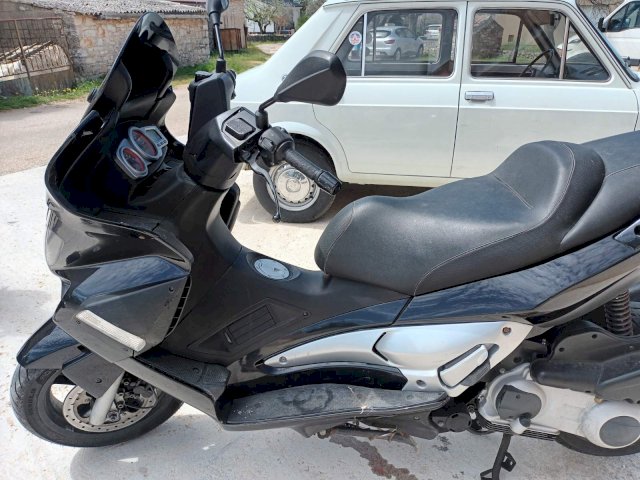 Gillera Nexus 250