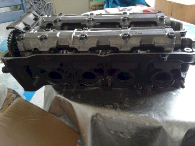 Glava za hondu cbr900rr,sc28