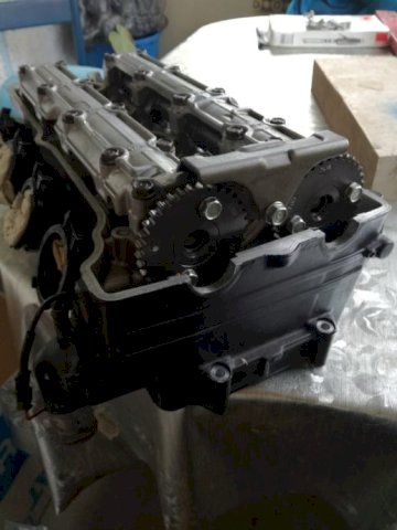 Glava za hondu cbr900rr,sc28