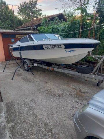 Gliser Regal Mercruzer