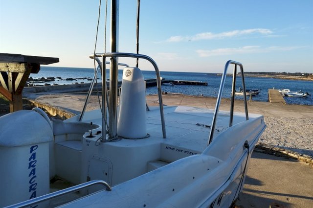 Gliser za vuču padobrana, parasailing