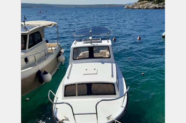 Gradac 5,80 - Yamaha 8 PS vanbrodski